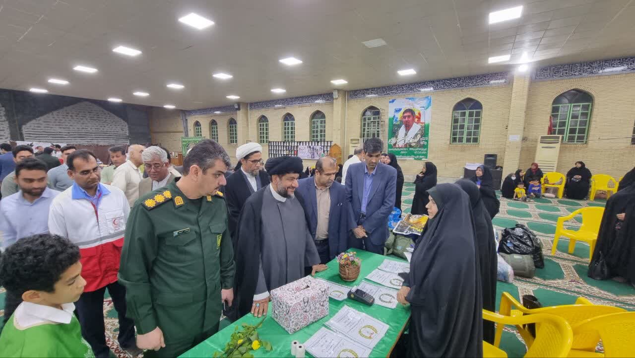 مردم شهرستان گناوه در کمک به جبهه مقاومت حماسه آفریدند