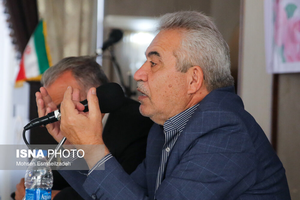 سئو مسئولان به فریاد کارگران و کارفرمایان برسند