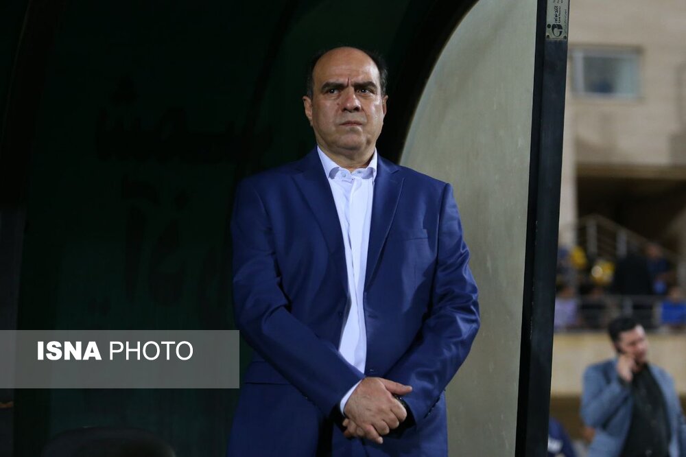 خودشان برنامه میدهند خودشان هم برنامه را تغییر میدهند/ عالمی: «یک بام و دو هوا» تا کی؟